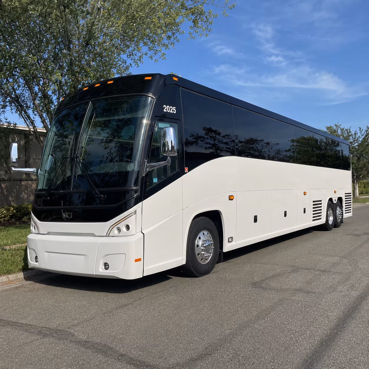 airport hotel shuttle buses and overnight group transfers near fullerton