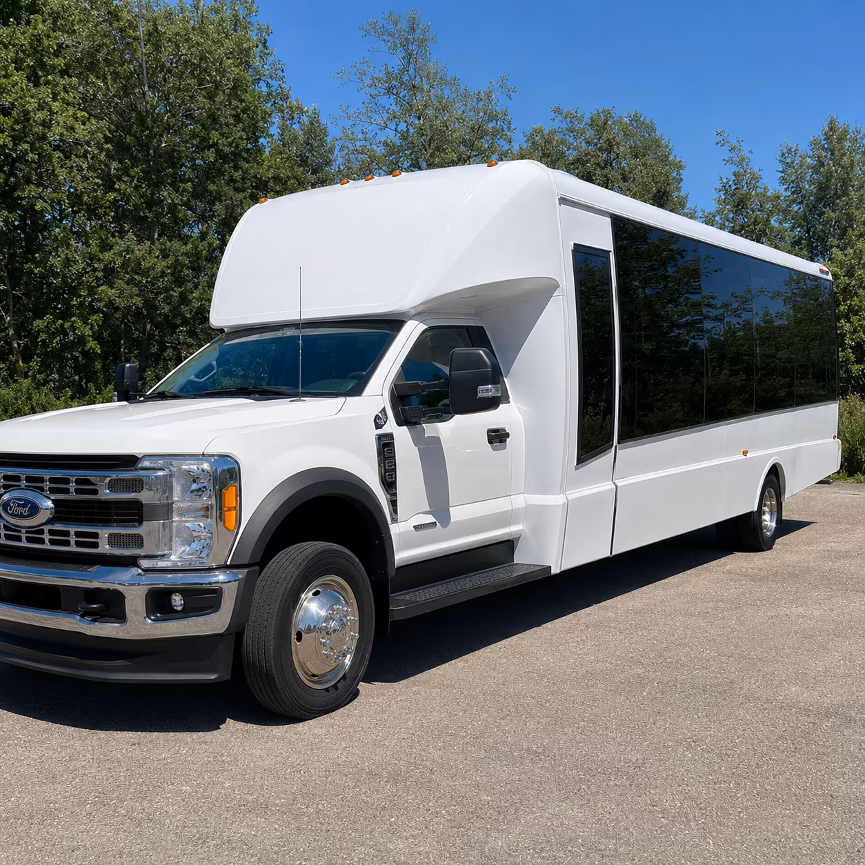 charter buses for corporate sports and entertainment outings in southern california