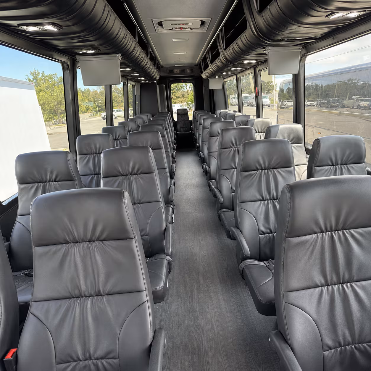 charter buses for large wine tour groups heading to paso robles