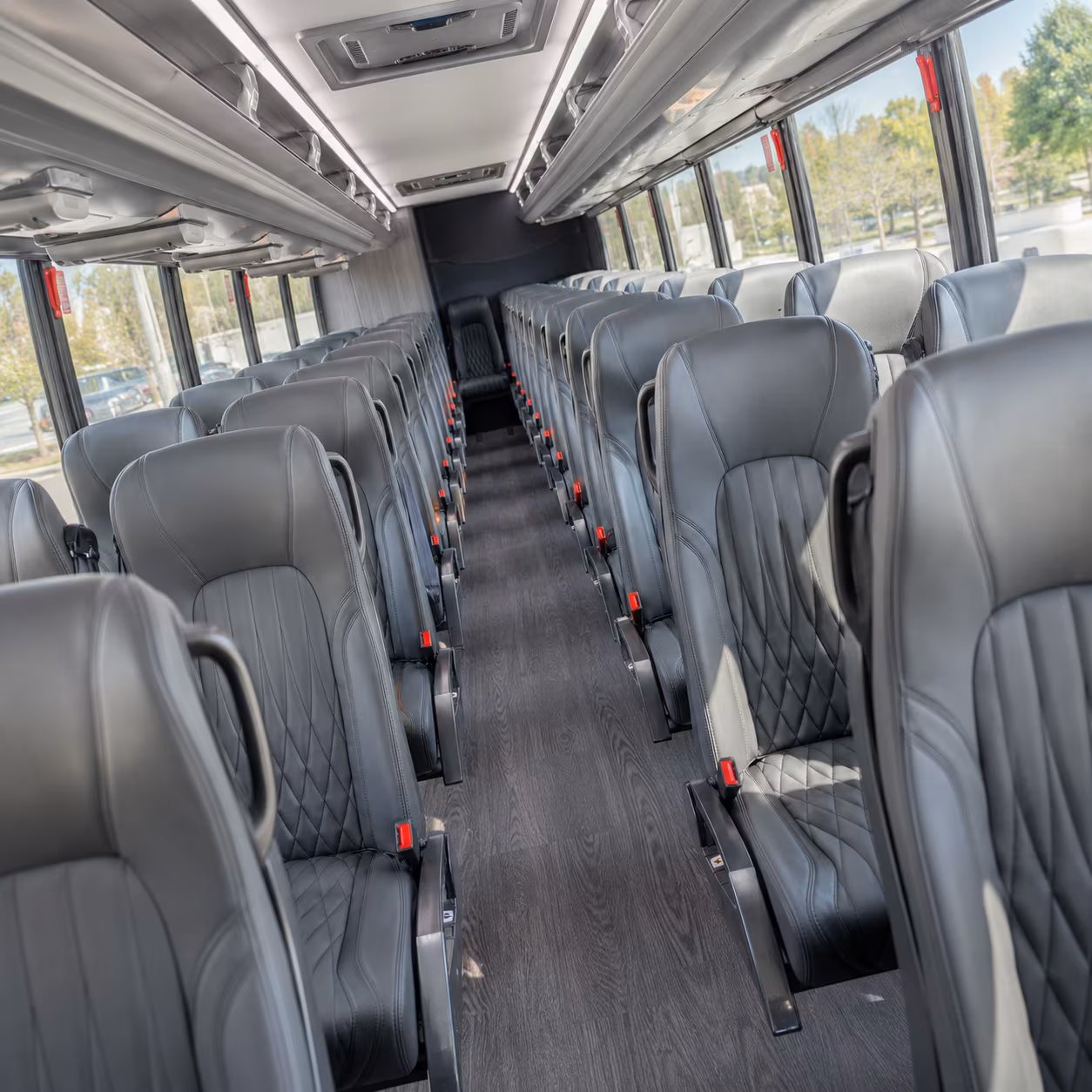 minibus rentals for fullerton prom groups that want to keep it intimate